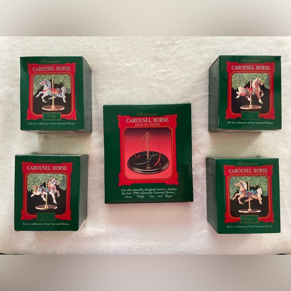 HALLMARK SET OF 4 CAROUSEL HORSES AND DISPLAY STAND